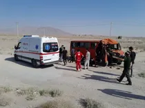 واژگونی مینی‌بوس در محور ابرکوه ـ سورمق با ۸ مصدوم