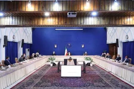 توافق سران قوا برای صرفه‌ جویی حداکثری در هزینه‌ ها و مخارج دستگاه‌ ها