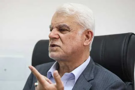 کالاها را با ارز ۴۲۰۰ تومانی وارد می کنند با ارز آزاد می فروشند