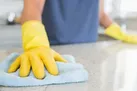 خطر انتقال ویروس کرونا از طریق سطوح بسیار کم است