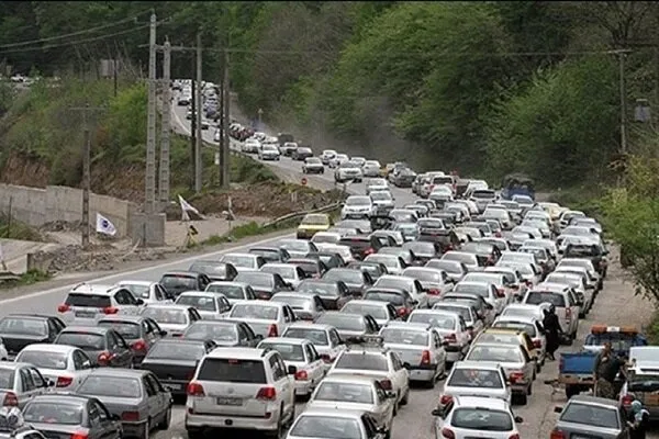 آخرین وضعیت ترافیک جاده‌های کشور امروز | ترافیک سنگین چالوس و هراز، تردد روان در مرزهای اربعین