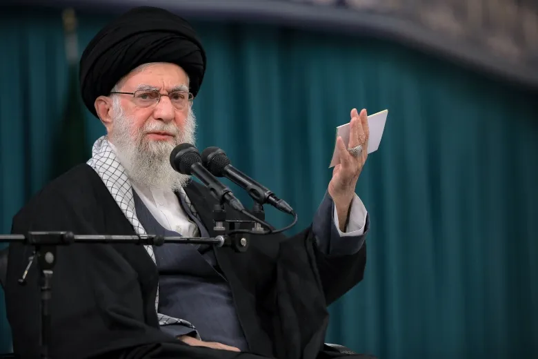 آیت الله خامنه ای