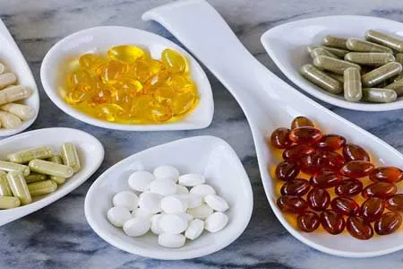 مضرات احتمالی مصرف مکمل‌ های ویتامین و مواد معدنی
