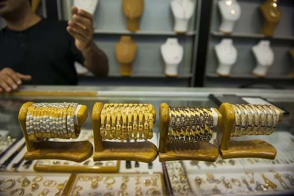 فقط اجرت ساخت مالیات دارد