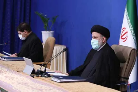 اگر همه ظرفیت‌ها برای مهار کرونا به کار گرفته نشود، خروج از وضعیت فعلی سخت خواهد بود