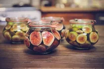 طرز تهیه ترشی انجیر در خانه