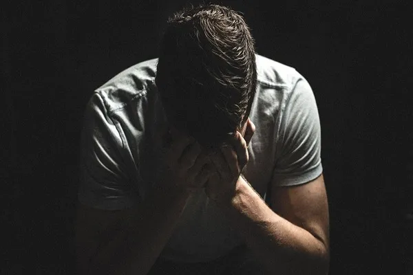 ۱۰ راهکار برای کاهش احساس پشیمانی