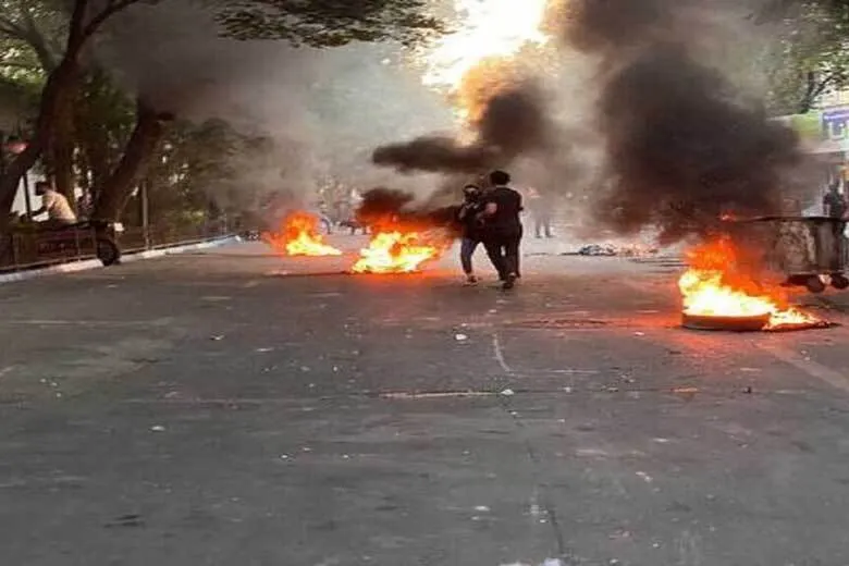 شعارهای دفاع از حقوق زنان در زندگی خصوصی رهبران غربی | از ترودو تا مکرون و ترامپ