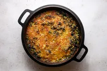 طرز تهیه گراتن اسفناج و سیب‌زمینی؛ یک غذای پنیری و خوشمزه برای ناهار و شام