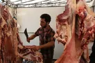 دلالی در شبکه توزیع موجب افزایش قیمت گوشت در بازار شده است