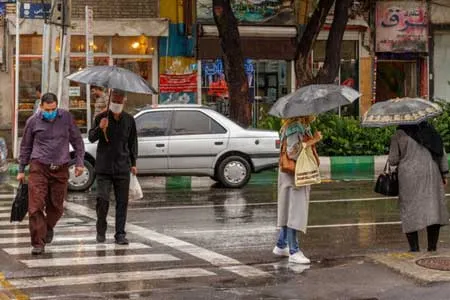 رگبار و رعد و برق در استان تهران / احتمال افزایش ناگهانی سطح آب رودخانه‌ ها