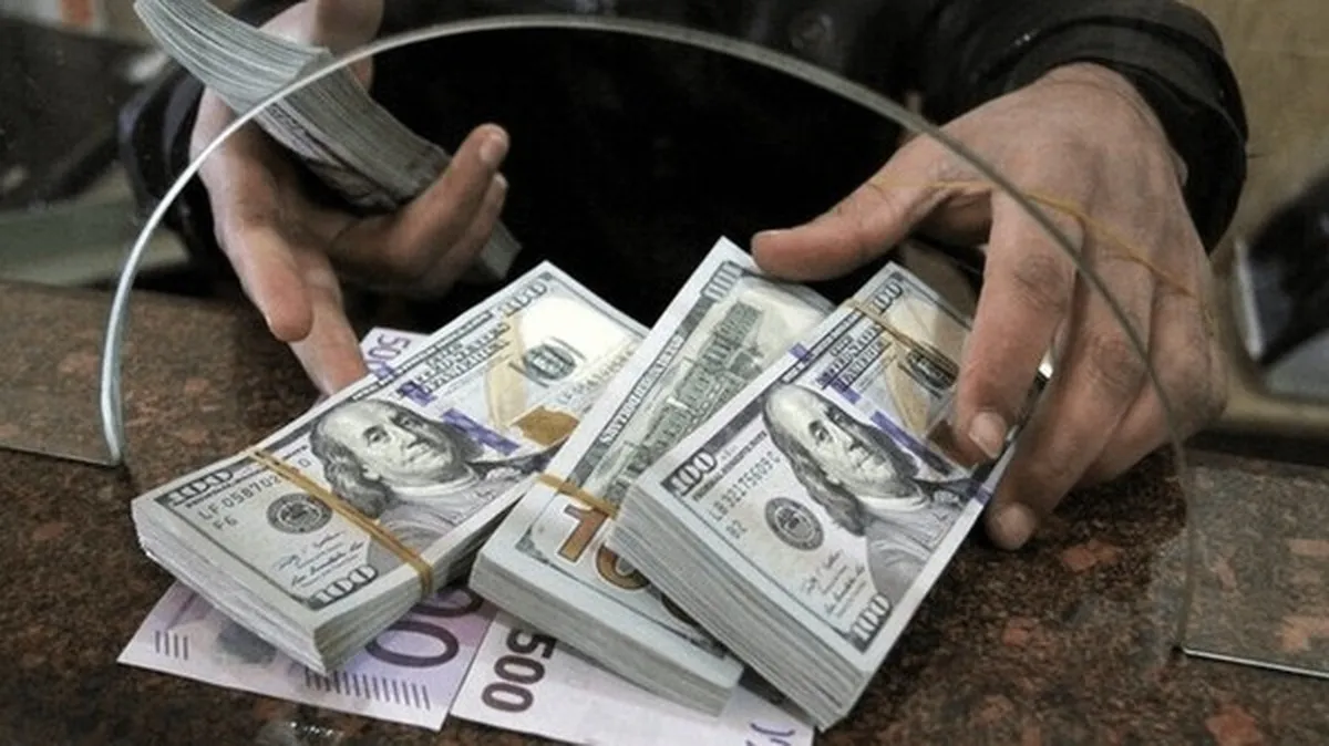 تزریق اسکناس دلار به بازار
