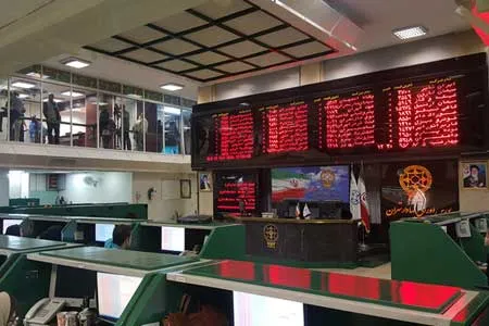 ۲۸ نماد بورسی متوقف شدند