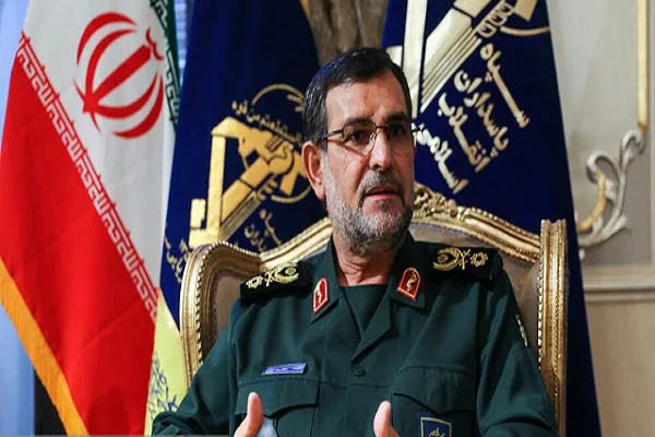 دشمنان مرتب پیغام می‌دهند دست از انتقام خون حاج قاسم برداریم