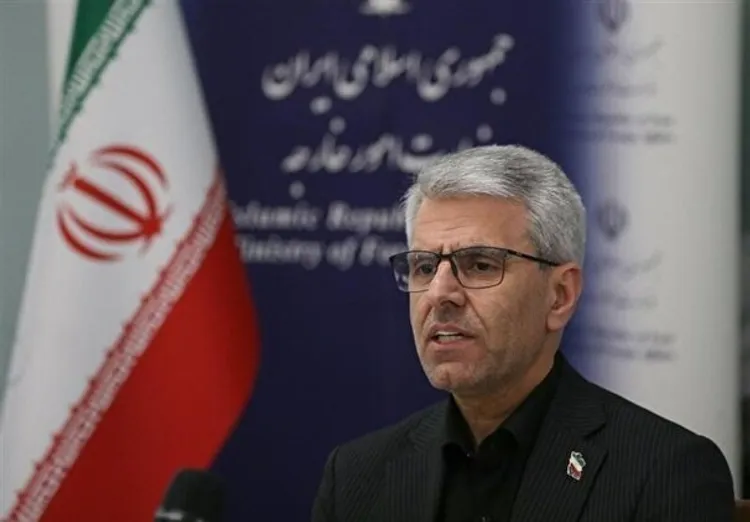 پاسخ قرآنی بقائی به شاه بحرین: تکلم به زبان عربی شما را داعیه‌دار رسالت محمدی (ص) نمی‌کند
