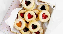 طرز تهیه شیرینی مربایی