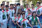 ماجرای عکس لباس باستانی کاران نوجوان در دیدار رهبری