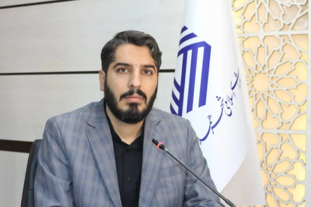 شهرداری در راه‌اندازی آسانسور پل‌های عابر پیاده به وعده خود عمل نکرد