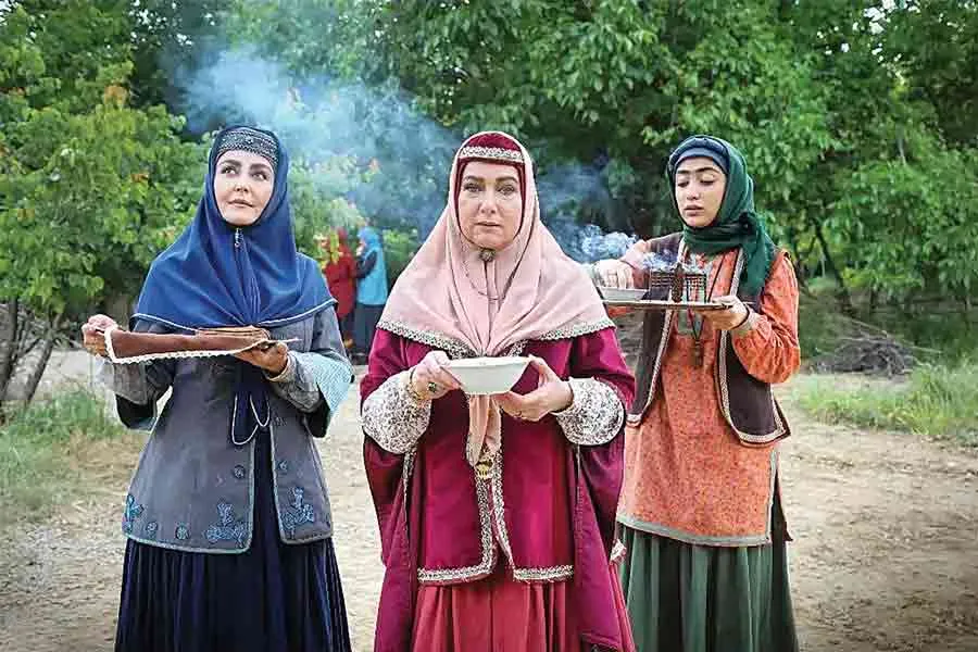 اقتدار گیل‌دخت در خانه‌اربابی