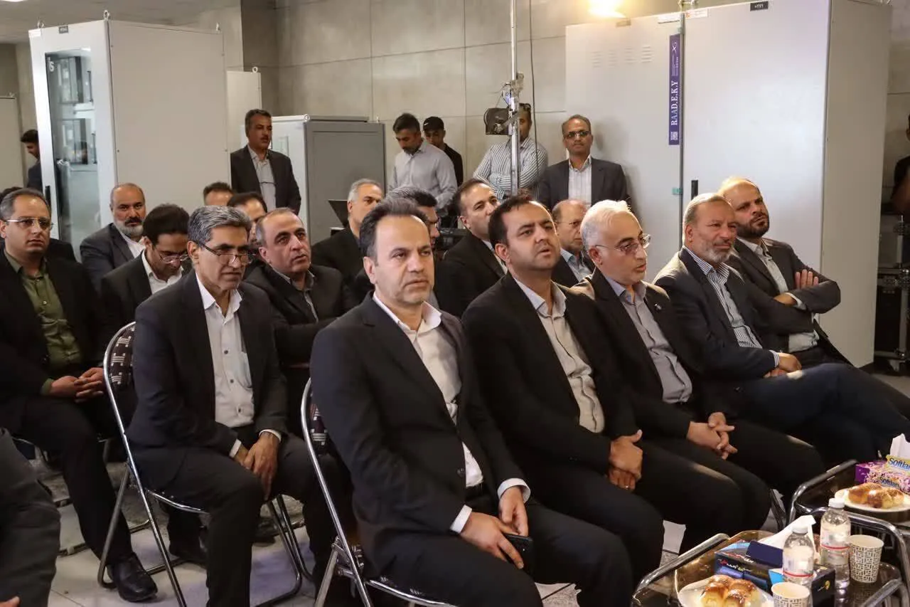 بهره برداری از پروژه خورشید میبد با اعتباری بالغ بر ۲۶۰۰ میلیارد ریال
