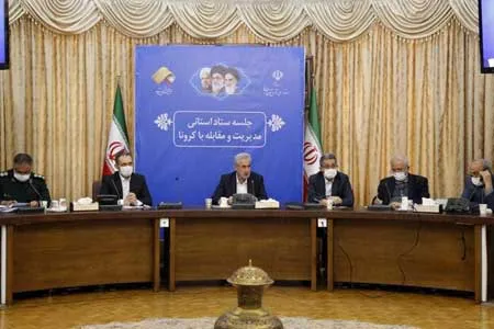 احتمالاً تا پایان امسال با بیماری کرونا درگیر خواهیم بود