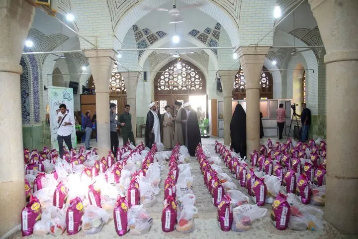 توزیع ۴۰ بسته معیشتی با آغاز ماه رمضان در قائمشهر
