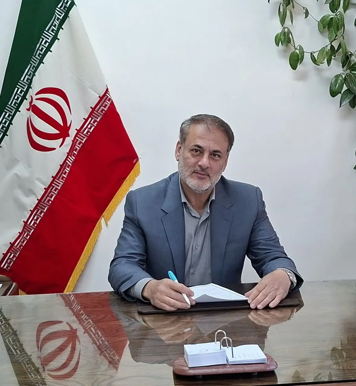 افراد دارای دهک درآمدی اول تا پنجم به صورت رایگان تحت پوشش بیمه سلامت قرار دارند.