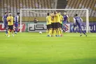 فتح‌ا‌...‌زاده، زیر فشار انتقاد آبی‌ها