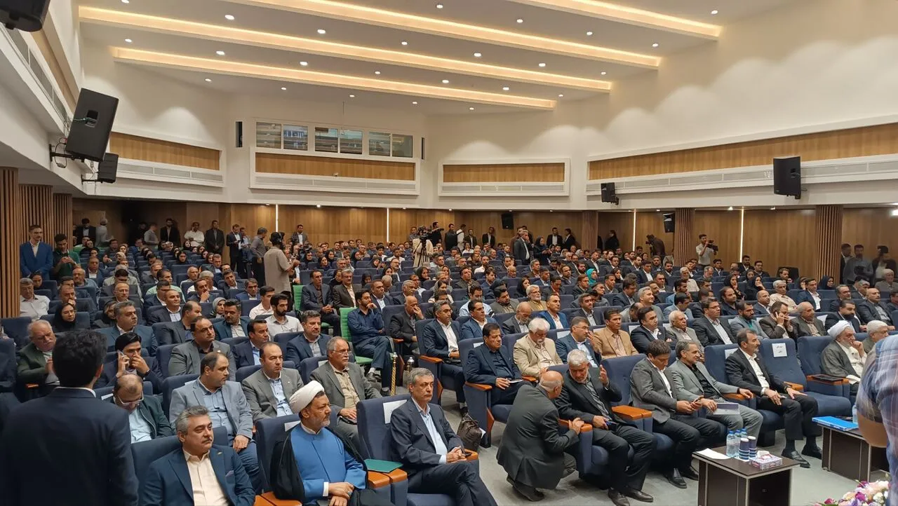 نیاز به مداوا داریم، نه شلاق