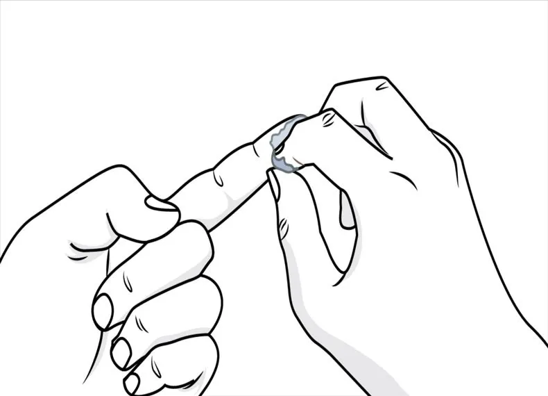 پاک کردن چسب ۱۲۳ از روی دست