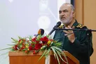 برای دقیق کردن محاسبات دشمن بخش هایی از قدرت مان را نشان می دهیم