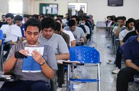 پذیرش بیش از ۱۷۷ هزار نفر در رشته های با آزمون کنکور ۱۴۰۲