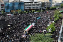 ببینید ا  گزارش شبکه تماشا از آیین تشییع پیکر امام شهید