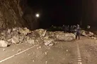 محور هراز همچنان مسدود است