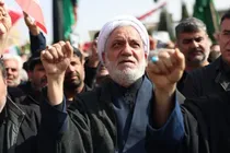 مردم از نیروهای مسلح در ادامه راه پر افتخار خود حمایت می‌کنند