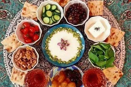 غذاهایی که باعث تشنگی روزه‌ داران می‌شود / بهترین زمان استفاده از میوه و سبزیجات