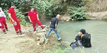غواصان در جست‌وجوی محمد کوچولو