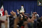 تاکید رهبر انقلاب بر پیگیری حل مشکل آب اصفهان  (تصاویر)