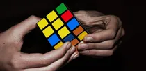 چگونه مکعب روبیک را حل کنیم؟