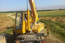 تعویض شناور چاه شماره ۵ شهری نهاوند برای پایداری تأمین آب شرب