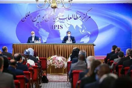 به هیچ وجه از مذاکره فاصله نخواهیم گرفت / گفتگو با کشورهای منطقه را یک اصل می‌دانیم