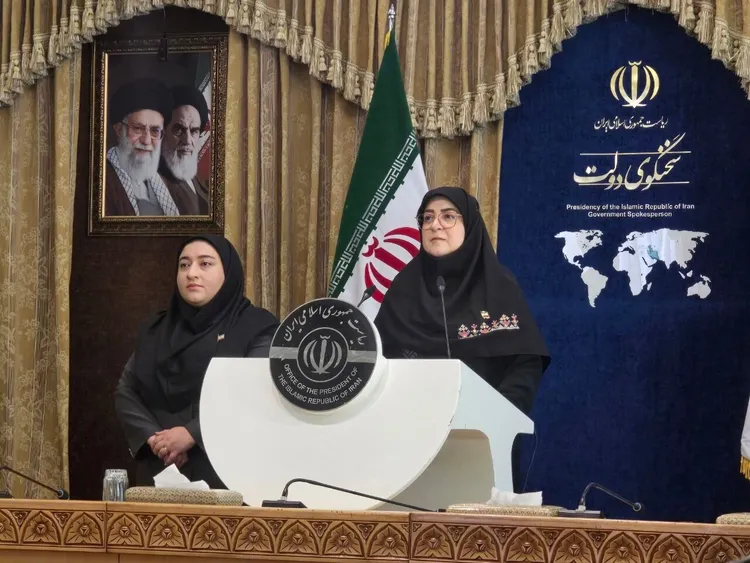 هنوز درباره افزایش قیمت بنزین جمع‌بندی نشده است/ کالا برگ قطعا افزایش می‌یابد