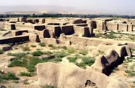 استحکام‌بخشی برج‌های خشتی هگمتانه در روزهای پایانی