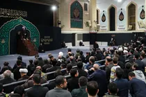گزارش تصویری | اولین شب مراسم عزاداری شهادت حضرت زهرا (س) با حضور رهبر انقلاب
