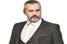 راوی هستم نه مجری!