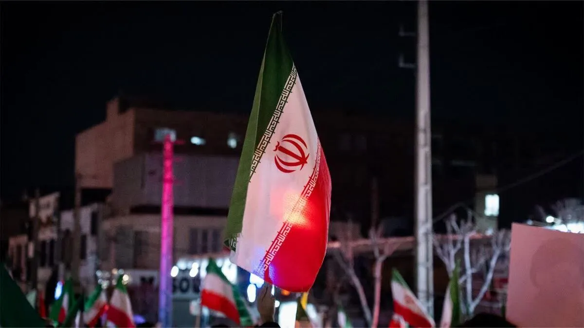 ببینید | طنین لبیک یا خامنه‌ای در خیابان‌های البرز به خونخواهی رهبر شهید