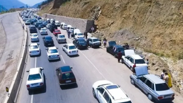 تردد پرحجم و دوطرفه خودروها در جاده‌های شمال