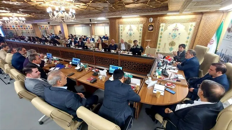 ذوب‌آهن اصفهان با تکیه بر توان داخلی و تولید محصولات ارزش‌آفرین از چالش‌ها عبور می‌کند