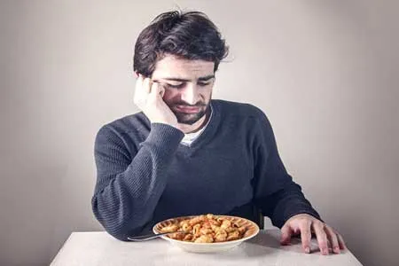 بی اشتهایی کرونایی را این گونه درمان کنید تا به لوله تغذیه ای نیاز پیدا نکنید