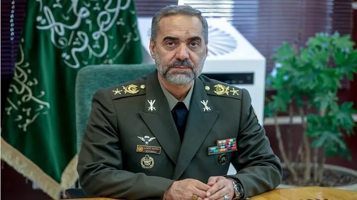 وزیر دفاع عروج شهادت گونه رئیس‌جمهور و همراهان را تسلیت گفت